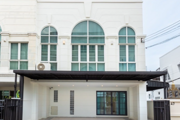 Office for sale in Lat Phrao, Bangkok