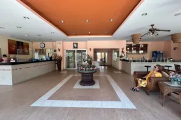 56 Bedroom Apartment for sale in Na Kluea, Chonburi