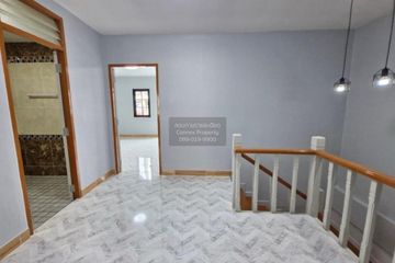 3 Bedroom Townhouse for sale in Sam Wa Tawan Tok, Bangkok