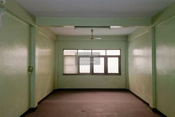 1 Bedroom Commercial for sale in Samran Rat, Bangkok near MRT Democracy Monument