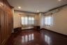 5 Bedroom House for sale in Kittiniwet Village, Hua Mak, Bangkok near MRT Si Burapha