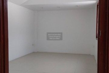 5 Bedroom Townhouse for sale in Krathum Lom, Nakhon Pathom