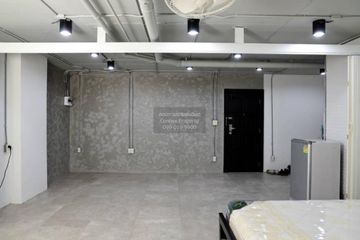 1 Bedroom Condo for sale in 15 Suite, Khlong Toei Nuea, Bangkok near Airport Rail Link Makkasan