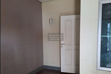 3 Bedroom Townhouse for sale in Khlong Chet, Pathum Thani