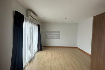 3 Bedroom Townhouse for sale in iField Bangna, Dokmai, Bangkok