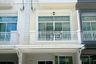 3 Bedroom Townhouse for sale in The Metro Rama 9, Prawet, Bangkok