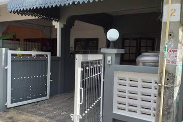 3 Bedroom Townhouse for sale in Lert Ubon Watcharapol, Tha Raeng, Bangkok