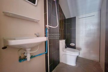 3 Bedroom Townhouse for sale in Nong Mai Daeng, Chonburi