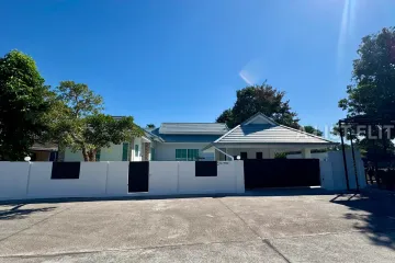 3 Bedroom House for sale in 