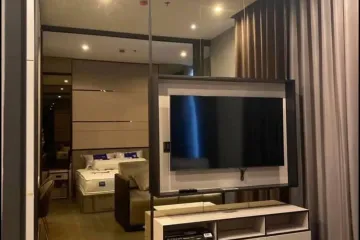 1 Bedroom Condo for rent in The Esse at Singha Complex, Bang Kapi, Bangkok near MRT Phetchaburi