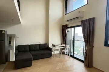 1 Bedroom Condo for rent in Na Reva Charoennakhon, Samre, Bangkok near BTS Krung Thon Buri