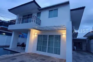 6 Bedroom House for sale in 