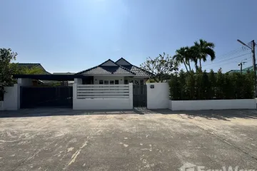 3 Bedroom House for sale in Baan Suk Sabai 1, Nong Kae, Prachuap Khiri Khan