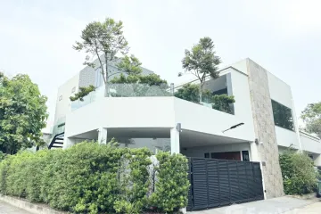 5 Bedroom House for sale in The Noble Ekkamai 22, Khlong Tan Nuea, Bangkok near Airport Rail Link Ramkhamhaeng