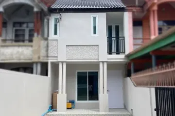 2 Bedroom Townhouse for sale in Pak Nam, Samut Prakan near BTS Erawan Museum
