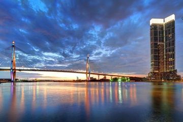 2 Bedroom Condo for sale in Bang Phong Pang, Bangkok