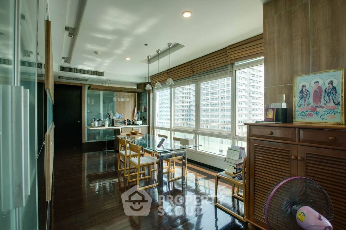 Watthana, Bangkok - Photo 3