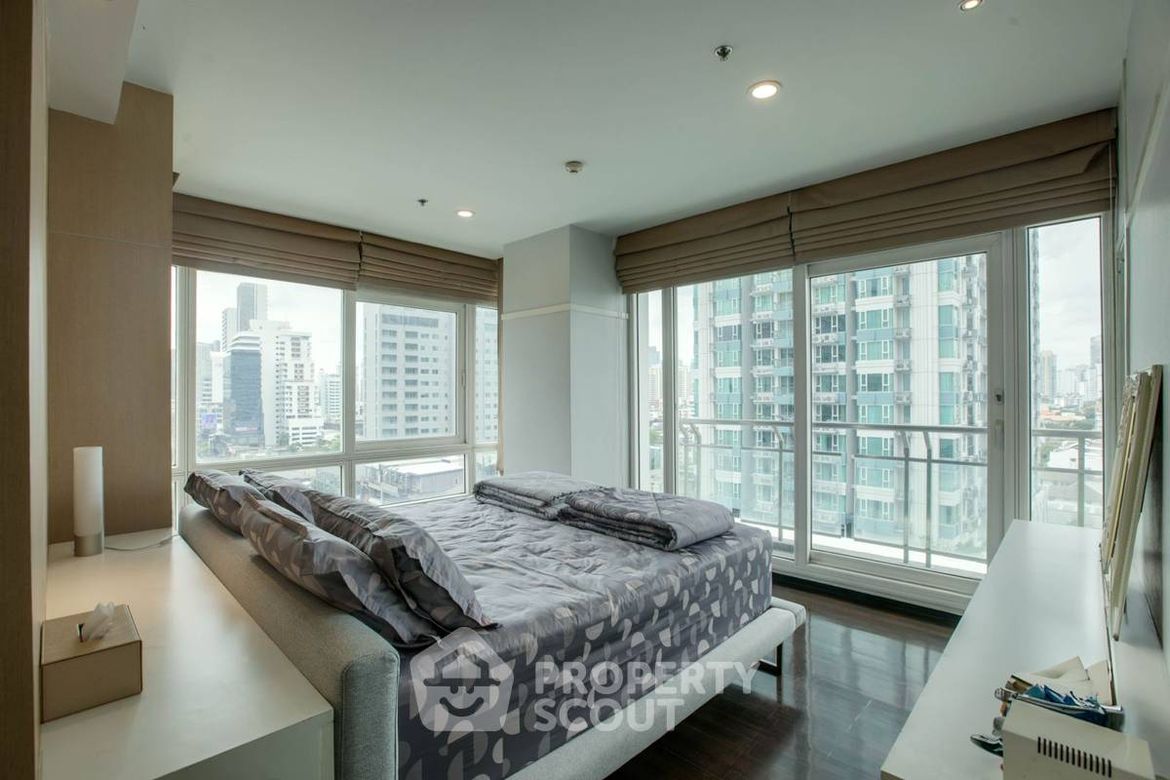 Watthana, Bangkok - Photo 2