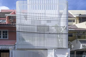 4 Bedroom Townhouse for sale in Khlong Tan Nuea, Bangkok near Airport Rail Link Ramkhamhaeng