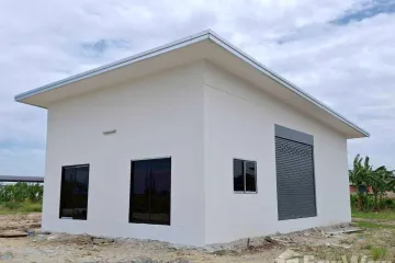 Land for sale in Pinthongland Factory Village, Lahan, Nonthaburi