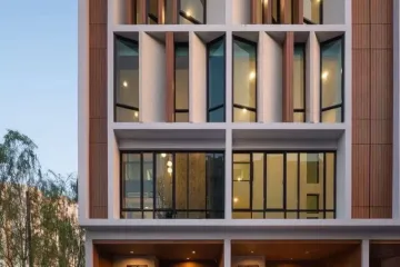 Office for rent in The Author Ratchada 32, Chan Kasem, Bangkok