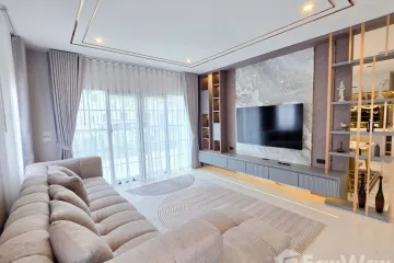 4 Bedroom House for sale in Centro Bangna, Bang Kaeo, Samut Prakan