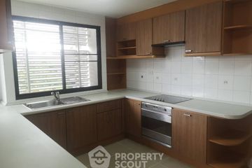 3 Bedroom Apartment for rent in Lee House Apartment, Khlong Tan Nuea, Bangkok