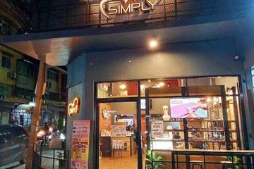 1 Bedroom Commercial for rent in Din Daeng, Bangkok near MRT Phra Ram 9
