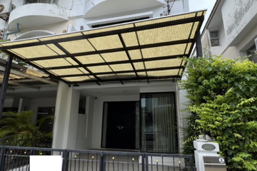 4 Bedroom Townhouse for sale in Chan Kasem, Bangkok