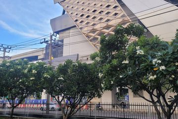 3 Bedroom Townhouse for sale in Baan Klang Muang Rama 9 - Srinakarin, Suan Luang, Bangkok near MRT Khlong Kalantan