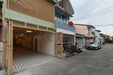 2 Bedroom Townhouse for sale in Saphan Song, Bangkok near MRT Lat Phrao 71