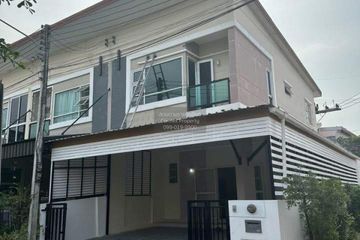 3 Bedroom Townhouse for sale in Krathum Lom, Nakhon Pathom