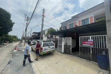 3 Bedroom Townhouse for sale in Nong Mai Daeng, Chonburi