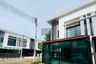 3 Bedroom Townhouse for sale in Om Noi, Samut Sakhon