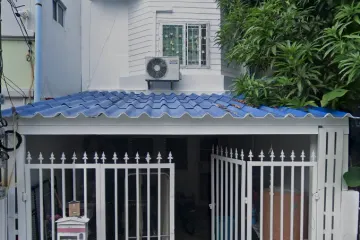2 Bedroom Townhouse for rent in Pak Nam, Samut Prakan near BTS Srinagarindra