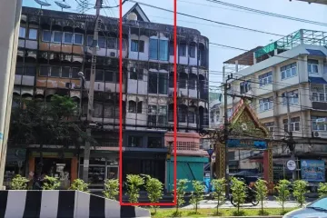 6 Bedroom Commercial for sale in Wat Tha Phra, Bangkok near MRT Charan 13