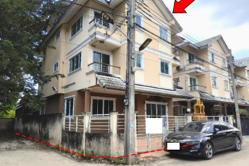8 Bedroom House for sale in Sala Thammasop, Bangkok