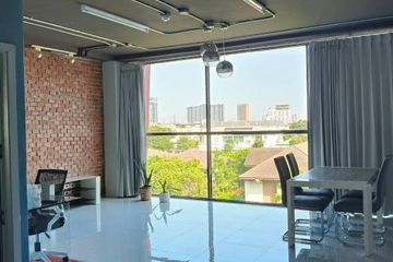 1 Bedroom Apartment for rent in Oriental Towers, Khlong Tan Nuea, Bangkok near BTS Thong Lo