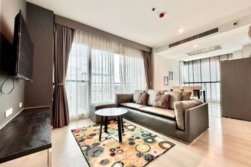 2 Bedroom Condo for rent in Life Ratchadapisek, Huai Khwang, Bangkok near MRT Huai Khwang