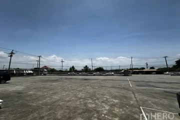 Warehouse / Factory for rent in Bang Phriang, Samut Prakan