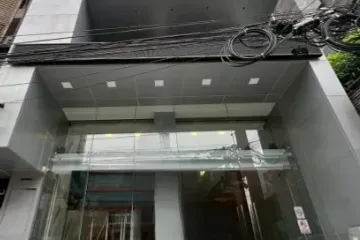 Commercial for rent in Khlong Tan Nuea, Bangkok