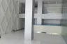 Commercial for rent in Khlong Tan Nuea, Bangkok