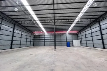Warehouse / Factory for rent in Khlong Toei, Bangkok near BTS Asoke