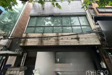 Commercial for rent in Silom, Bangkok near BTS Sala Daeng
