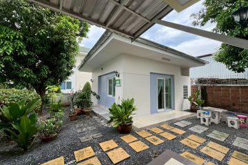 4 Bedroom House for sale in Saen Saep, Bangkok