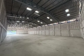 Warehouse / Factory for rent in Khlong Toei, Bangkok near BTS Asoke