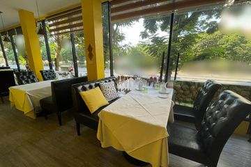 Commercial for rent in Silom, Bangkok near BTS Chong Nonsi