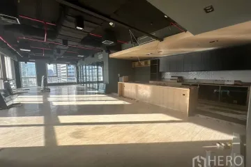 Office for rent in Thung Wat Don, Bangkok near BTS Sueksa Witthaya