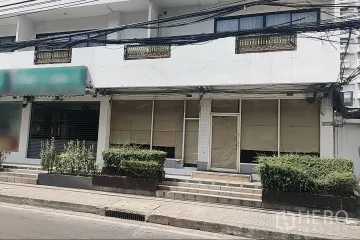 Commercial for rent in Khlong Tan, Bangkok near BTS Phrom Phong
