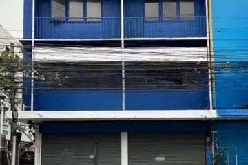 Commercial for rent in Khlong Tan Nuea, Bangkok